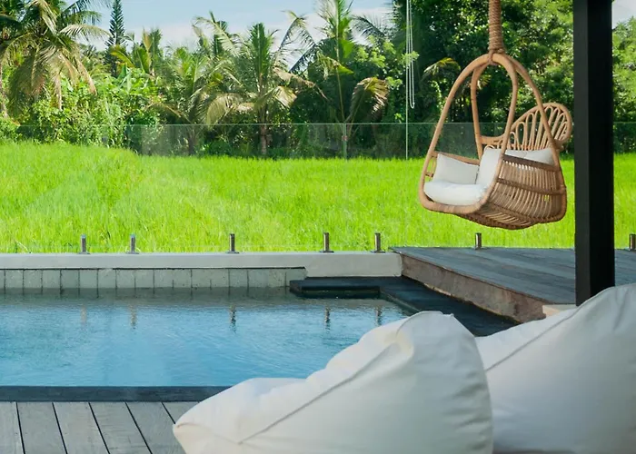 Ando House Modern 2br Fast Wi-fi Private Pool Center Villa