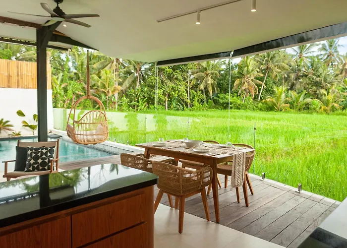 Villa Ando House Modern 2br Fast Wi-fi Private Pool Center