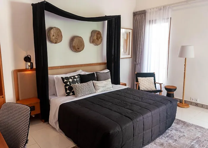 Ando House Modern 2br Fast Wi-fi Private Pool Center Villa *