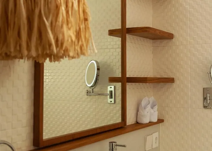 Ando House Modern 2br Fast Wi-fi Private Pool Center *