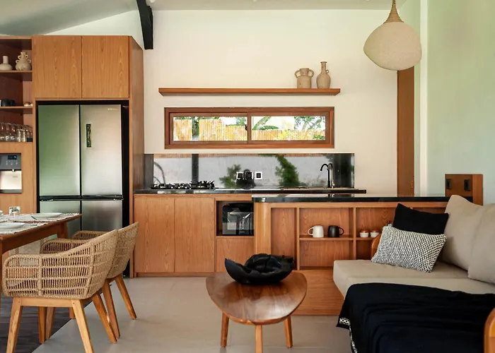 Villa Ando House Modern 2br Fast Wi-fi Private Pool Center