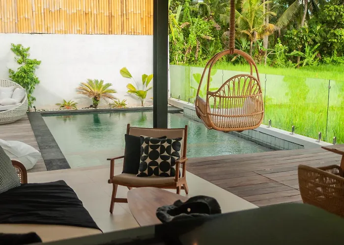 Ando House Modern 2br Fast Wi-fi Private Pool Center