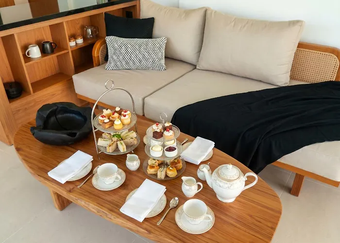 Ando House Modern 2br Fast Wi-fi Private Pool Center Villa *